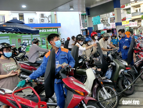 Vietnam’s gasoline prices drop for fourth consecutive time