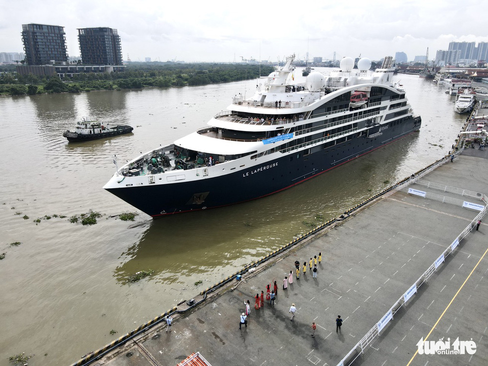 French luxury cruise ship returns to Vietnam after two years