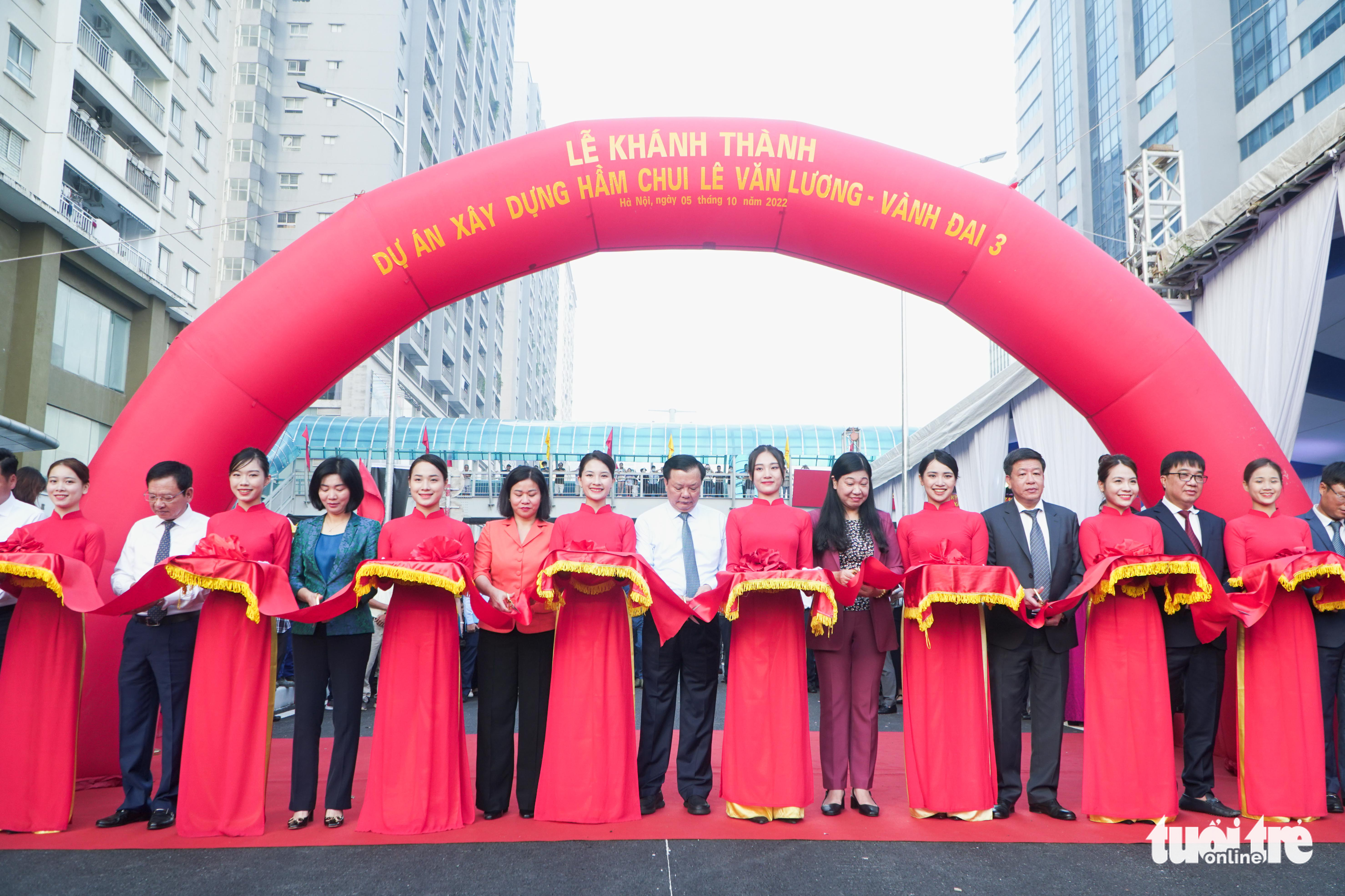The inauguration of Le Van Luong Underpass is organized in Hanoi, October 5, 2022. Photo: Pham Tuan / Tuoi Tre