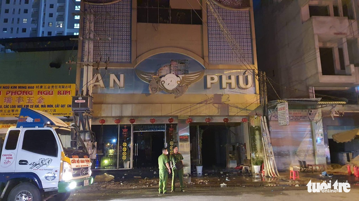 Legal proceedings filed against former police officers for investigation of deadly fire in southern Vietnam