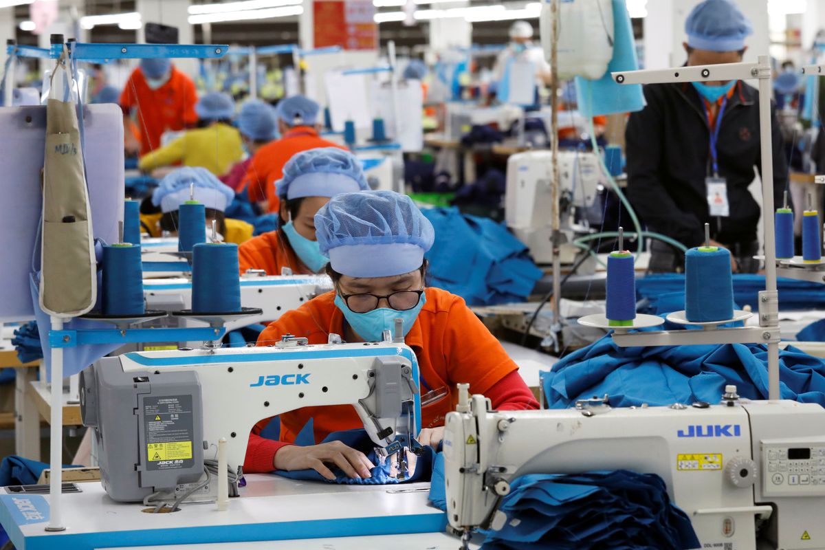 Vietnam economy seen growing 8% in 2022, beating official target: govt