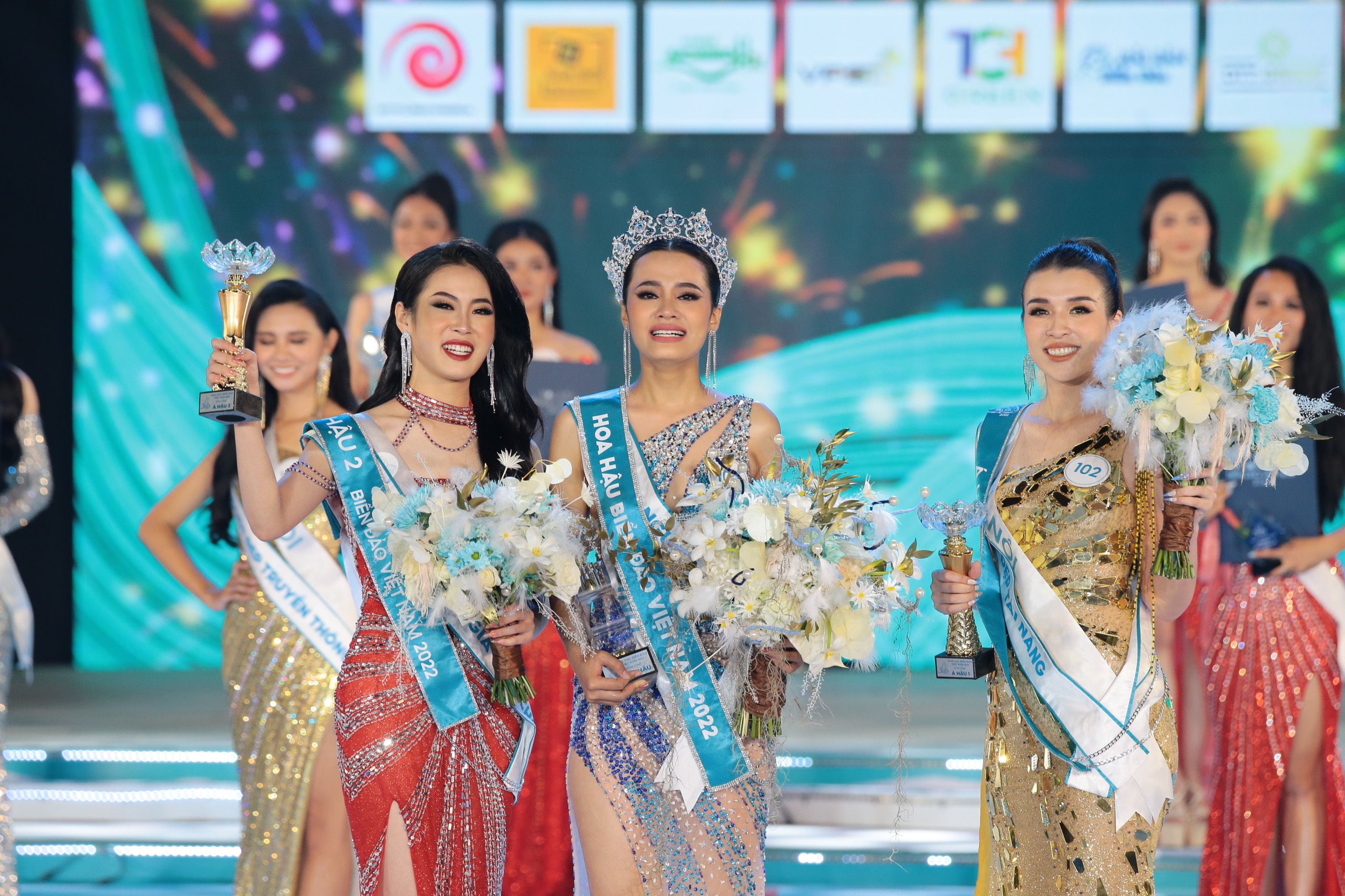 Miss Sea Island Vietnam 2022, Miss Globe Vietnam 2022 announced on same night