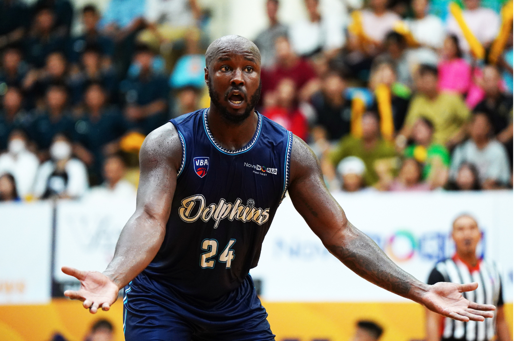 Foreign players share their adaptation to Vietnam’s basketball