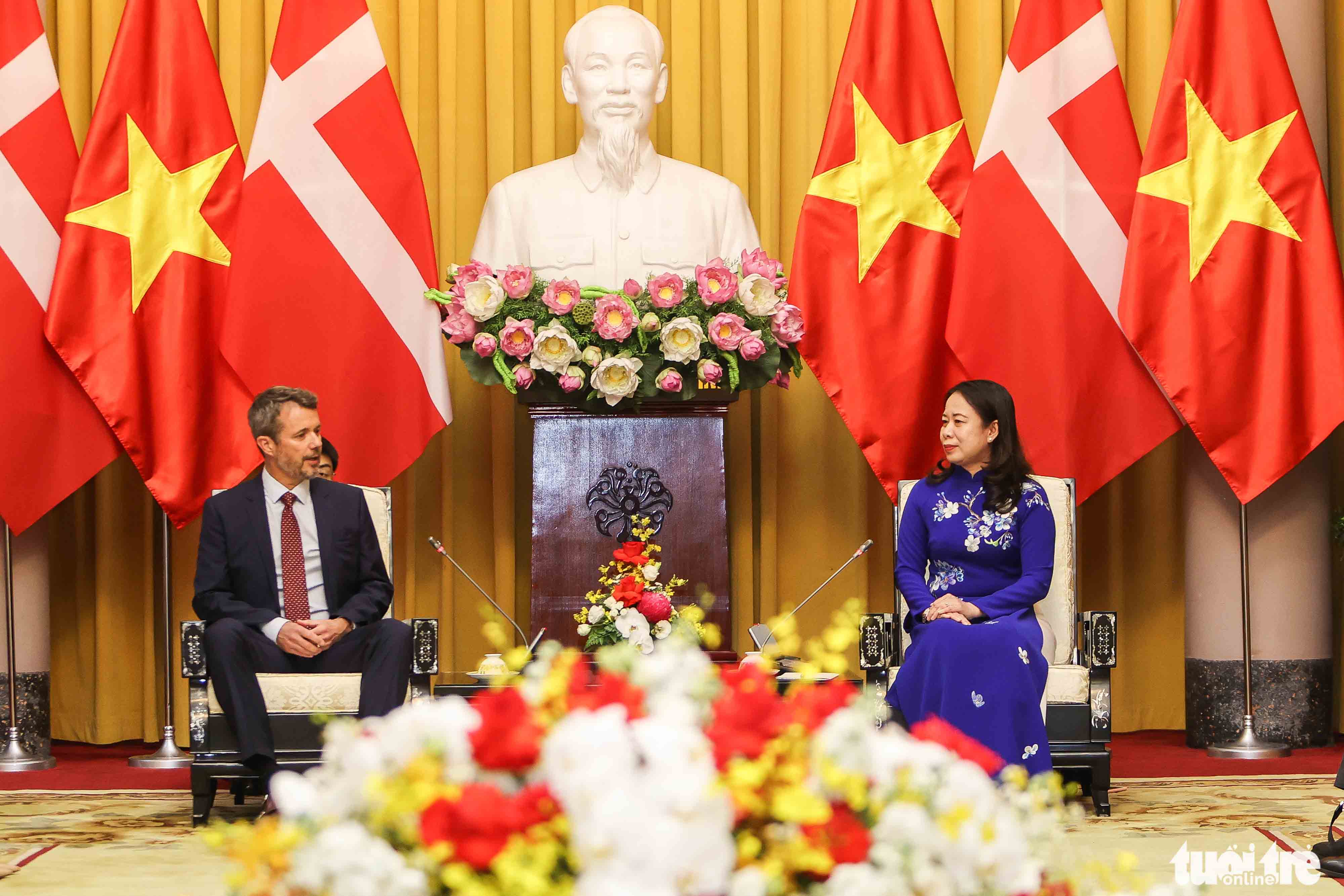 Vietnamese Vice-State President Vo Thi Anh Xuan joins talks with Crown Prince of Denmark Frederik in Hanoi, November 1, 2022. Photo: Nguyen Khanh / Tuoi Tre