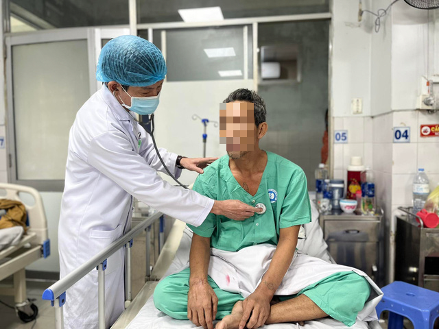 vietnamese-doctors-revive-patient-with-cardiac-arrest-tuoi-tre-news