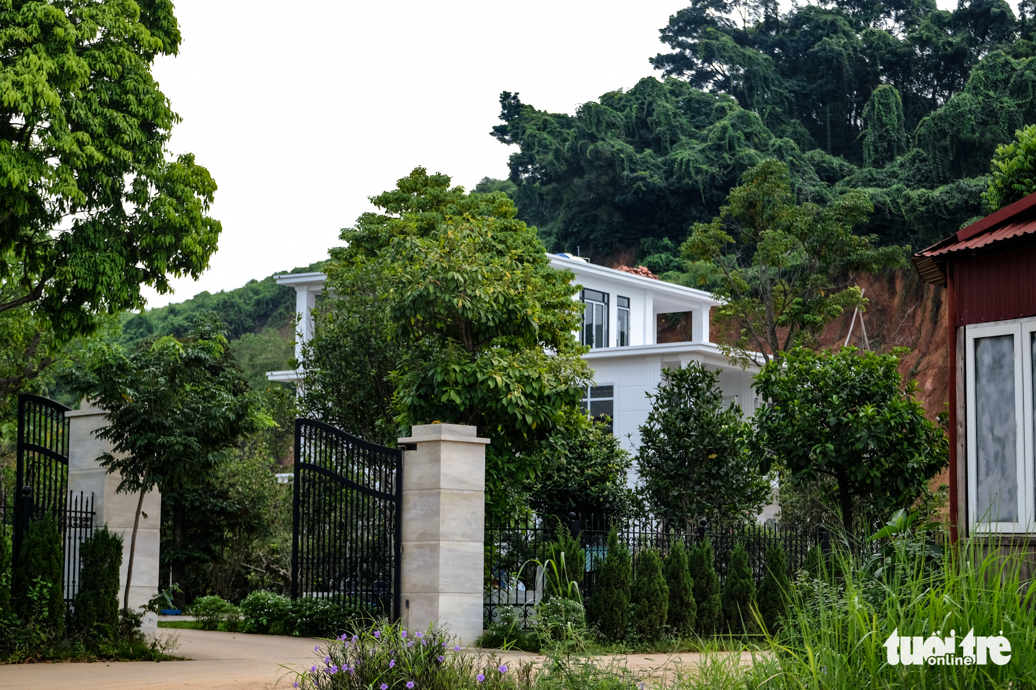 A villa is seen on the destroyed Dinh mountain in Vinh Phuc Province, Vietnam. Photo: Tuoi Tre