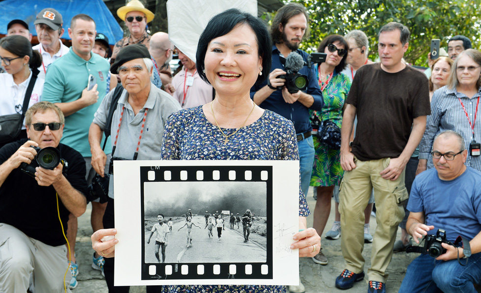 Nick Ut and ‘Napalm Girl’ revisit American war site in Vietnam 50 years after iconic photo