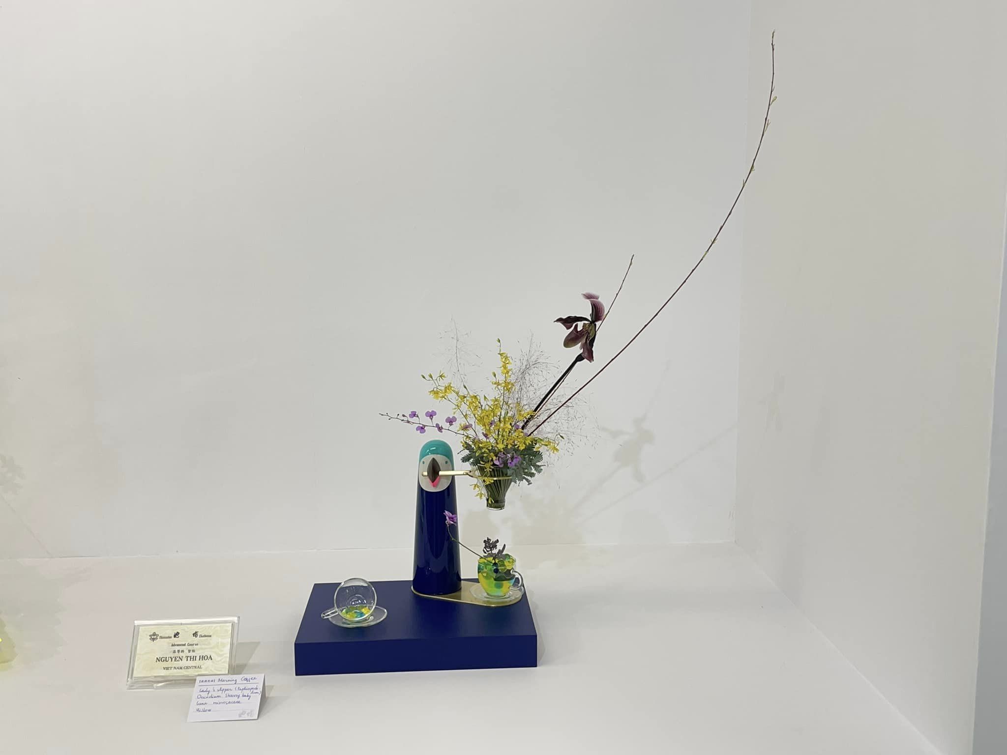 This supplied photo shows a flower arrangement created by a Vietnamese Ikebana practitioner on display at the 2022 Ikenobo Autumn Tanabata Exhibition in Kyoto, Japan.