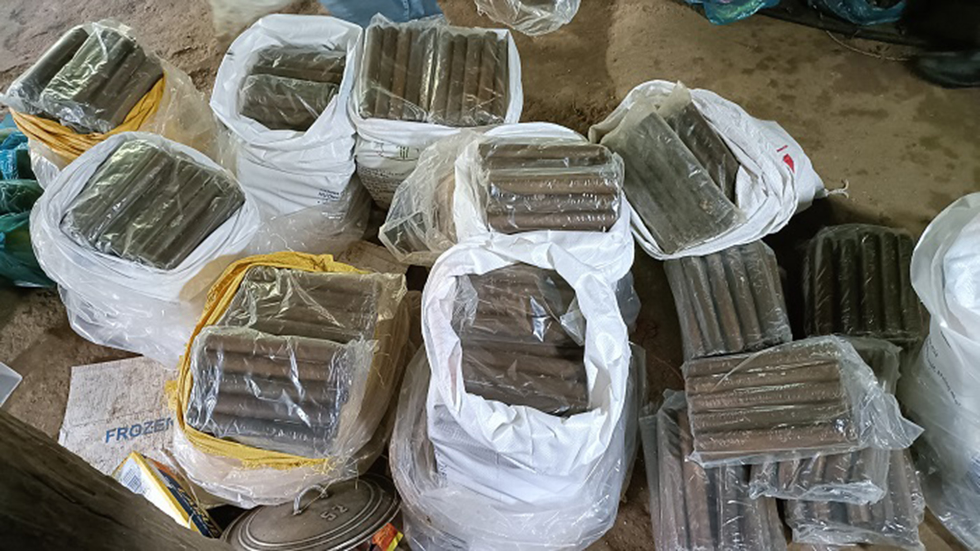 Police break up racket trading nearly 1 metric ton of explosives in central Vietnam