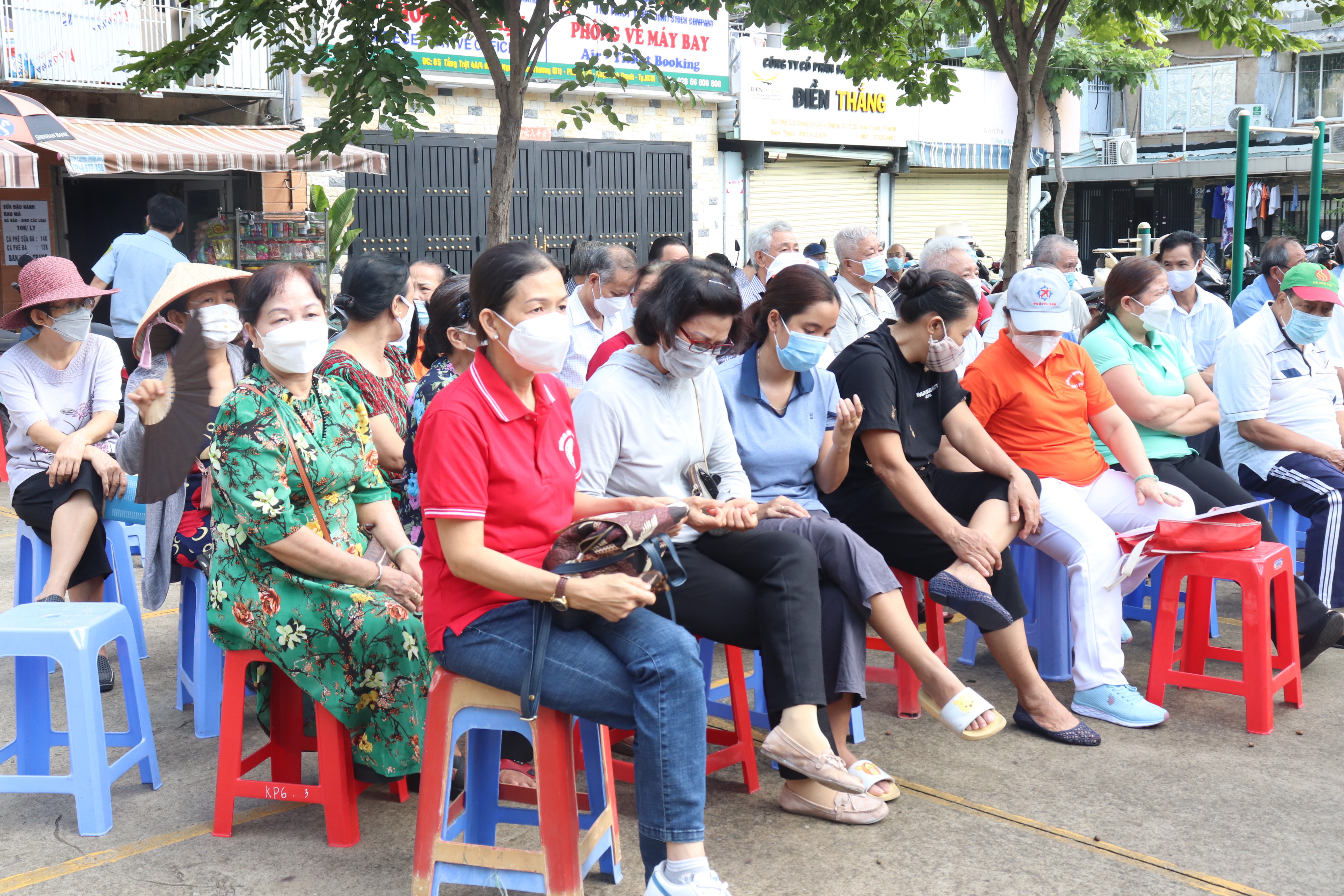 Over 98% of Ho Chi Minh City residents have COVID-19 antibodies: survey