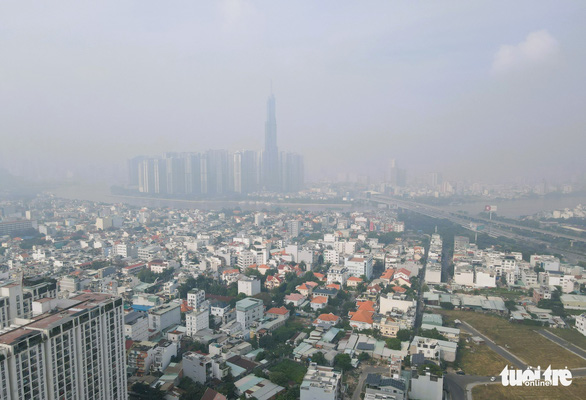 Ho Chi Minh City’s sky turns gray due to air pollution