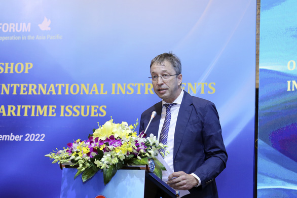 Deputy head of the EU Delegation to Vietnam Thomas Wiersing is seen speaking at the ARF workshop in Hanoi, Vietnam on November 30, 2022. Photo: Ministry of Foreign Affairs