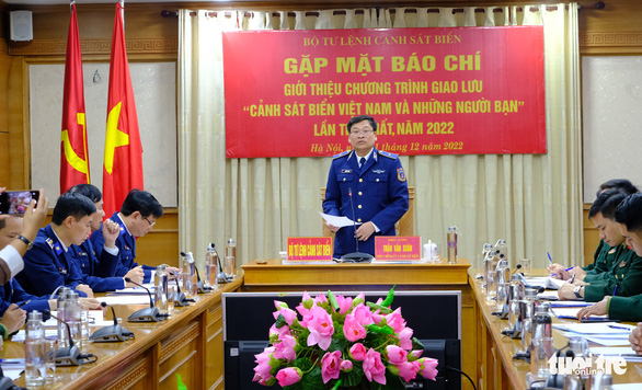 The press conference on the “Vietnam Coast Guard and friends” exchange program. Photo: Ha Thanh / Tuoi Tre