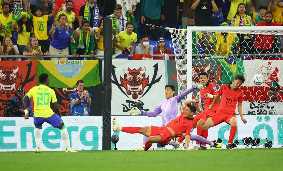 Imperious Brazil smash Koreans 4-1 to reach quarters