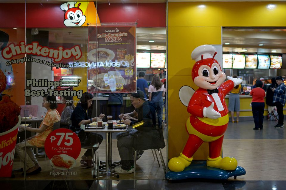 Philippines' Jollibee in talks to sell a stake in Vietnam's Highlands Coffee: sources
