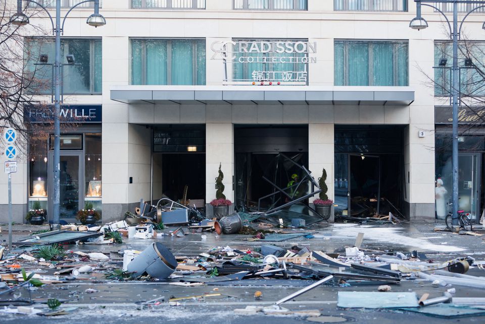 A general view of a street outside a hotel after a leak of the AquaDom aquarium in central Berlin near Alexanderplatz, Germany, December 16, 2022. Photo: Reuters