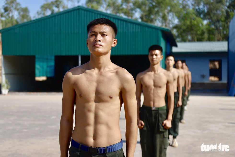 Young mobile police officers. Photo: Danh Trong / Tuoi Tre