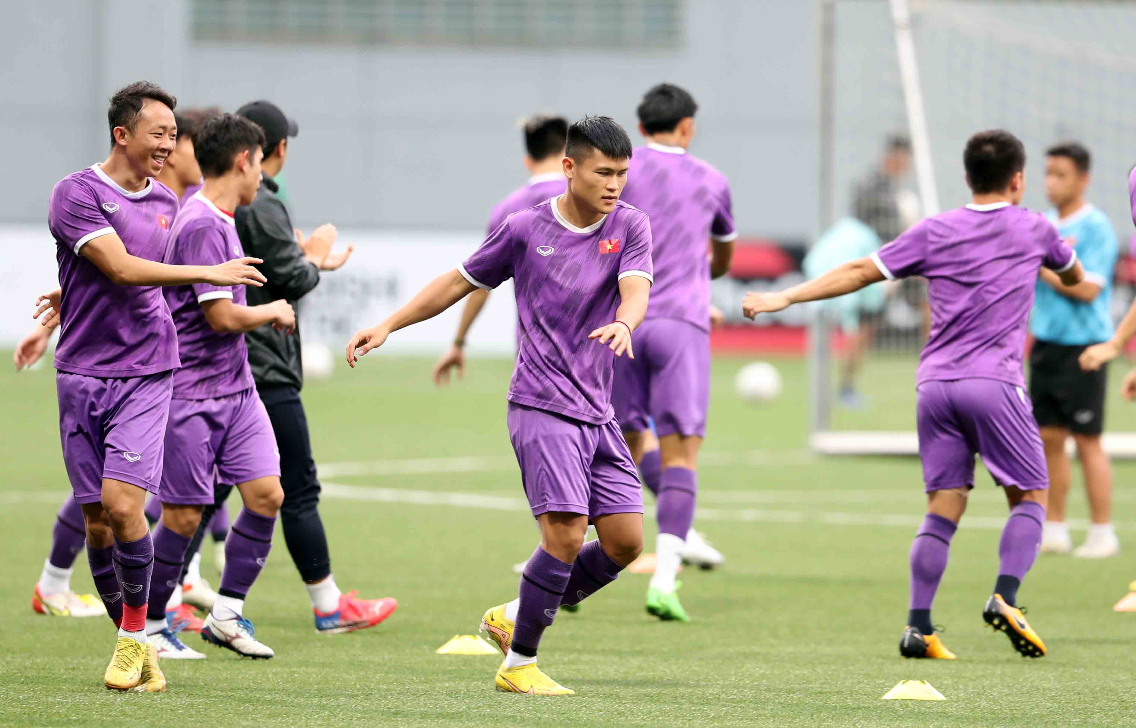 vietnam-have-a-shot-at-early-aff-semifinal-berth-with-singapore-game