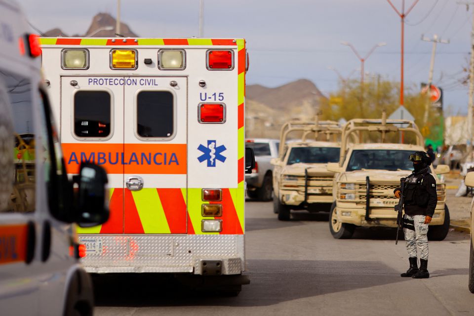 Ambulances arrive at Cereso number 3 state prison after unknown assailants entered the prison and freed several inmates, resulting in injuries and deaths, according to local media, in Ciudad Juarez, Mexico January 1, 2023. REUTERS /Jose Luis Gonzalez