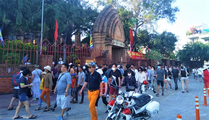 Chinese tourists expected to return to Vietnam’s Khanh Hoa during upcoming Tet