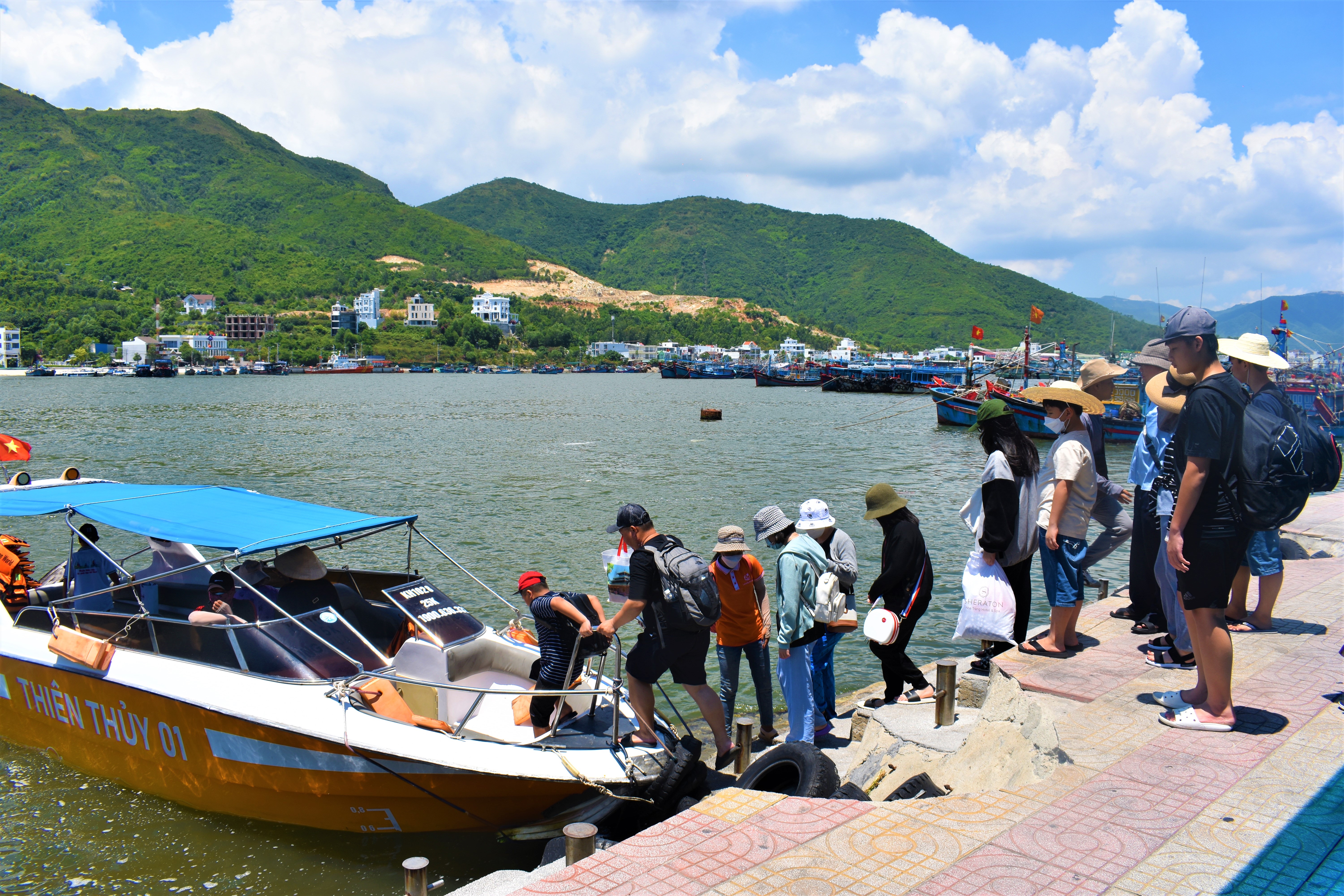 Khanh Hoa will begin welcoming back Chinese tourists this quarter. Photo: Minh Chien / Tuoi Tre