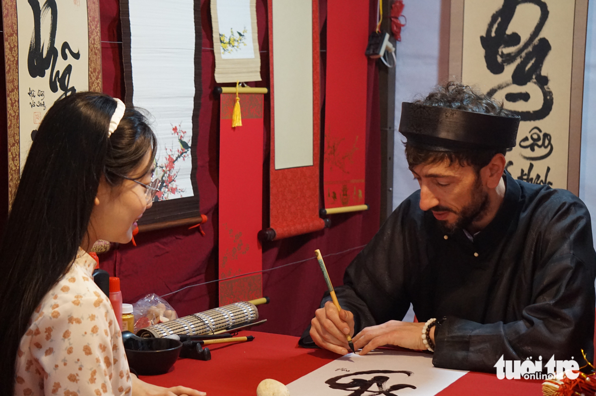 First foreign calligrapher joins Vietnam’s Spring Calligraphy Festival