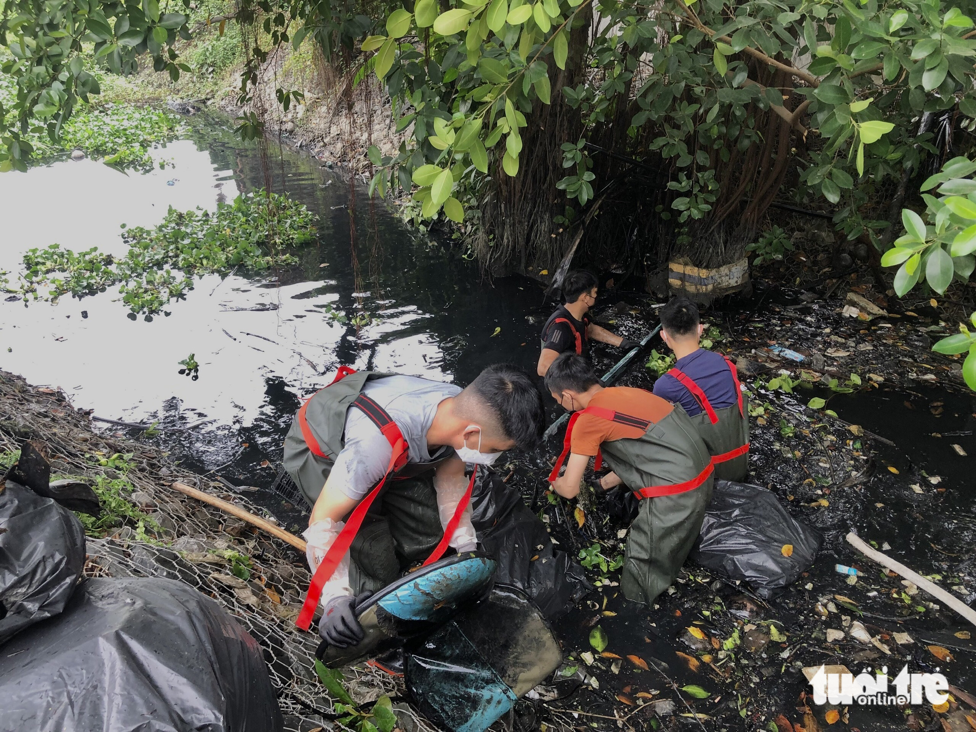 Chairs and cumbersome items lying at the bottom of canals are also collected.