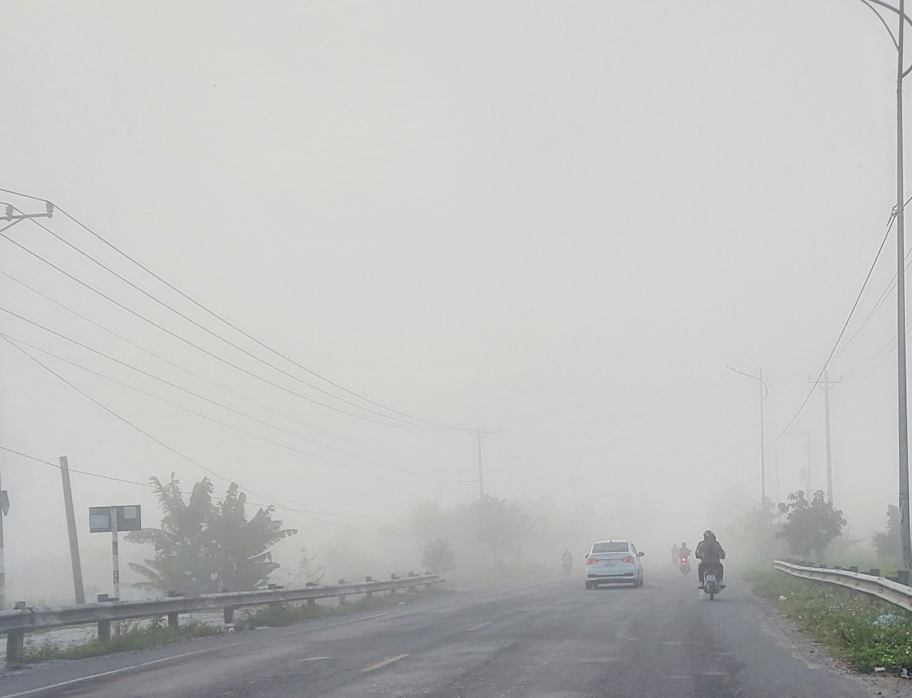 Foggy weather is recorded in Kien Giang Province, Vietnam. January 16, 2022. Photo: Chi Cong / Tuoi Tre