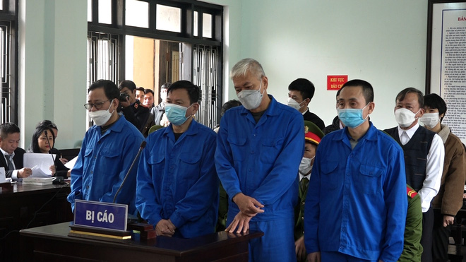 Ex-director of north-central Vietnam airport jailed 15.5 years for taking bribes