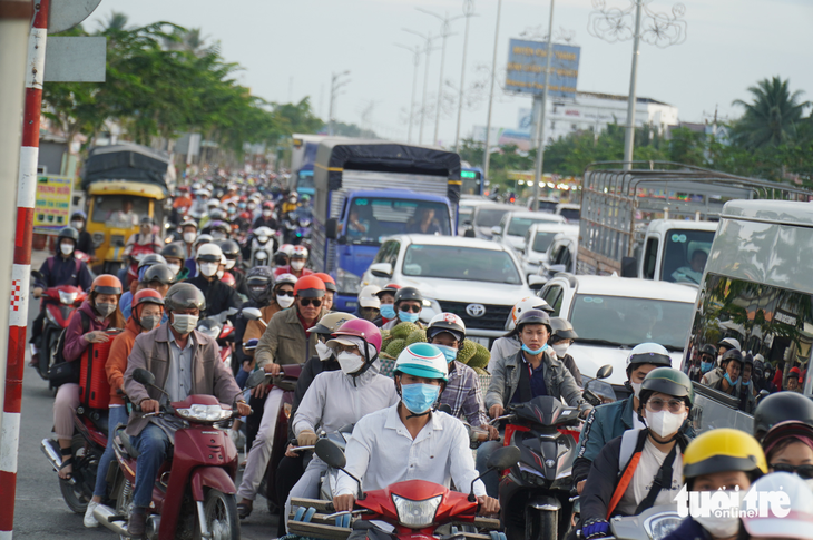 152 traffic accidents kill 89 throughout Vietnam during Tet | Tuoi Tre News