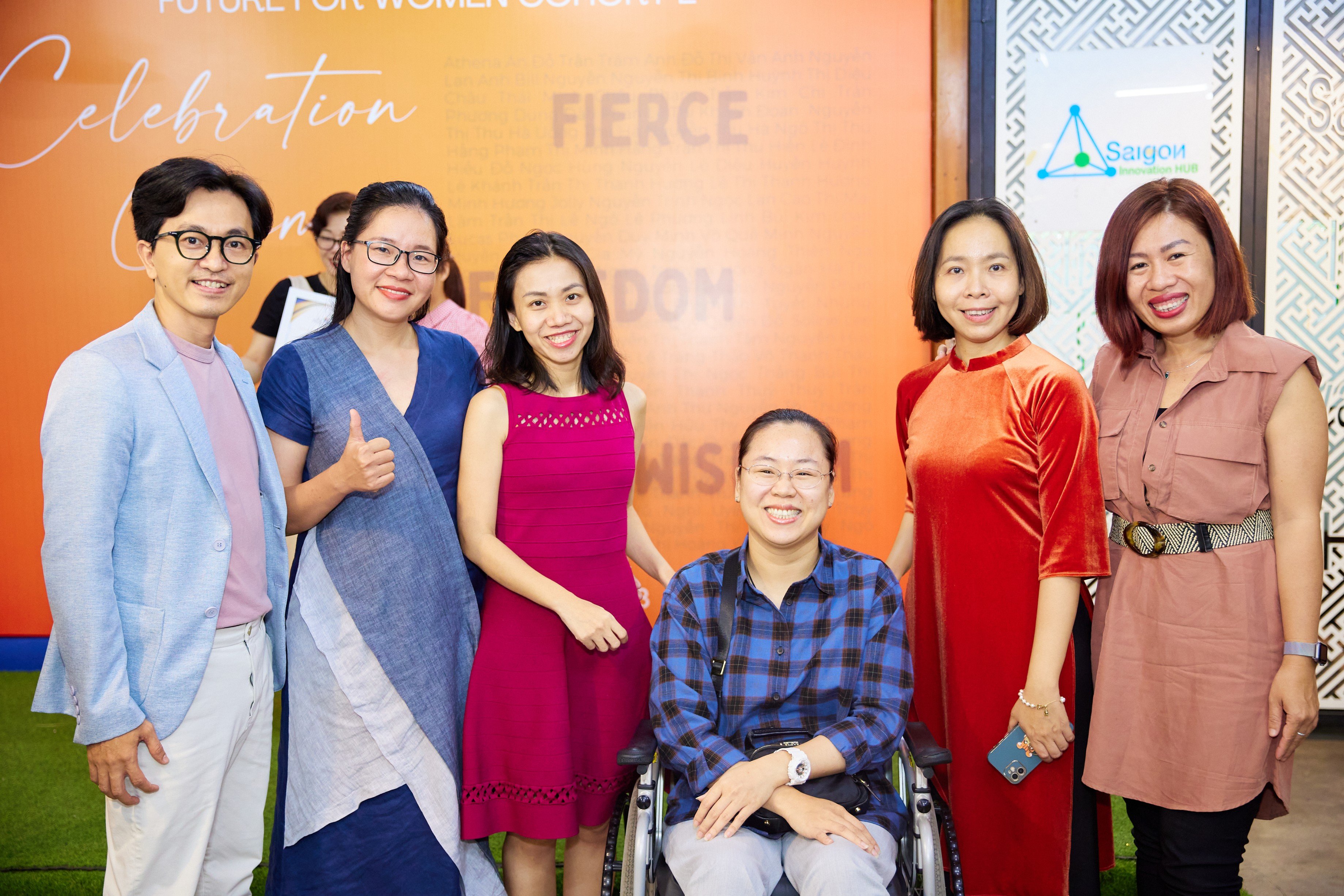 This photo shows the executive board of the Women Entrepreneurship Community in Vietnam, a network of women entrepreneurs hosted by ForGood Vietnam. Photo: ForGood Vietnam