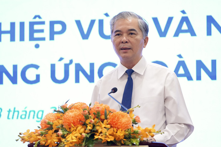Vice chairman of the Ho Chi Minh City People’s Committee Ngo Minh Chau. Photo: Huu Hanh / Tuoi Tre