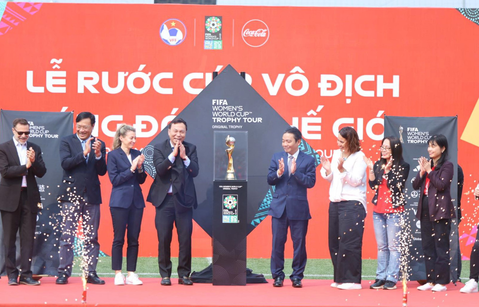 The trophy of the 2023 FIFA Women’s World Cup is unveiled in Hanoi, March 4, 2023. Photo: Ngoc Tu / Tuoi Tre