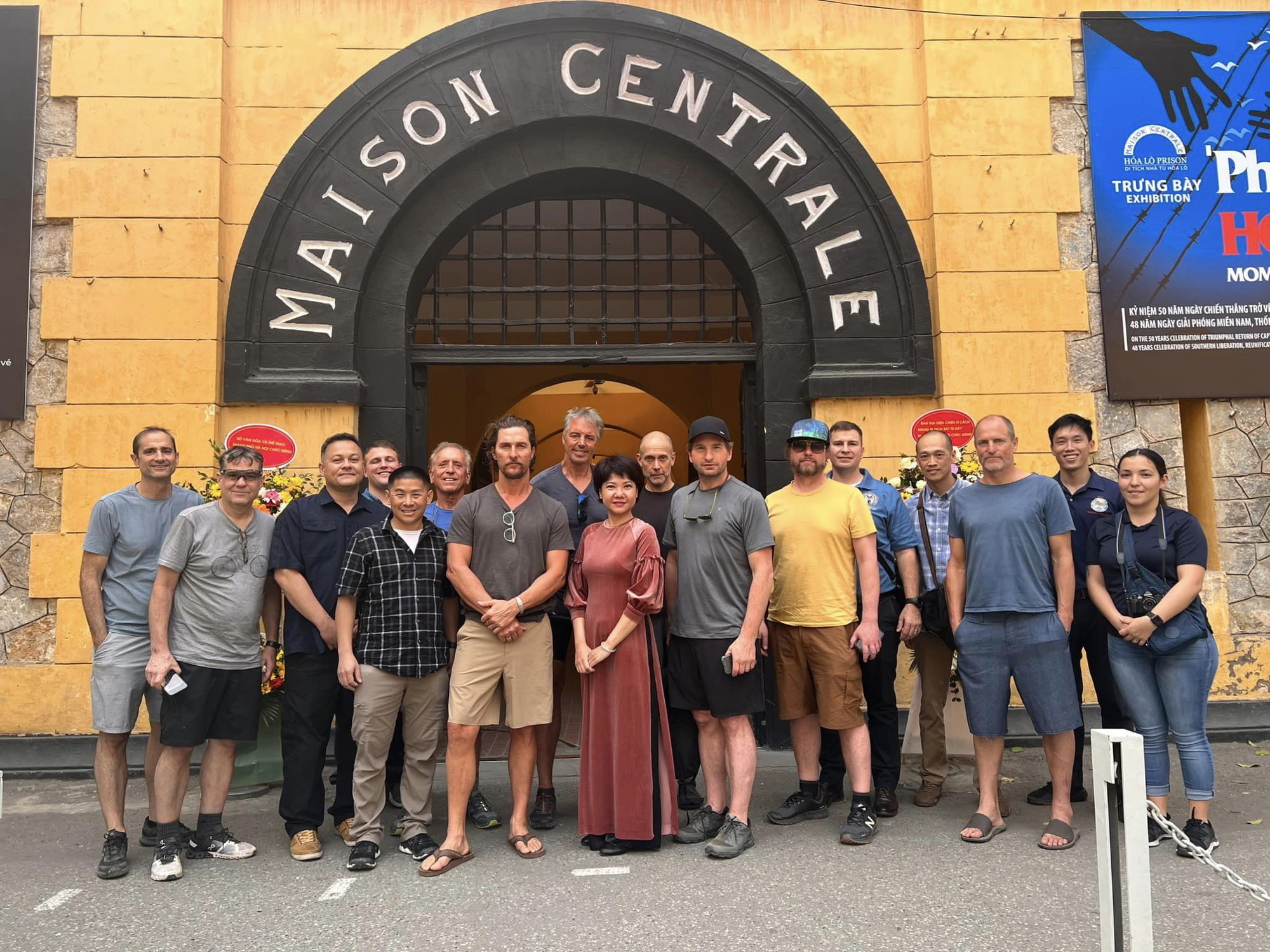 An American delegation led by U.S. representative Dean Phillips (who wears a black cap) pose for a photo at Hoa Lo Prison Relic in Hanoi, March 10, 2023. Photo: Hoa Lo Prison Relic