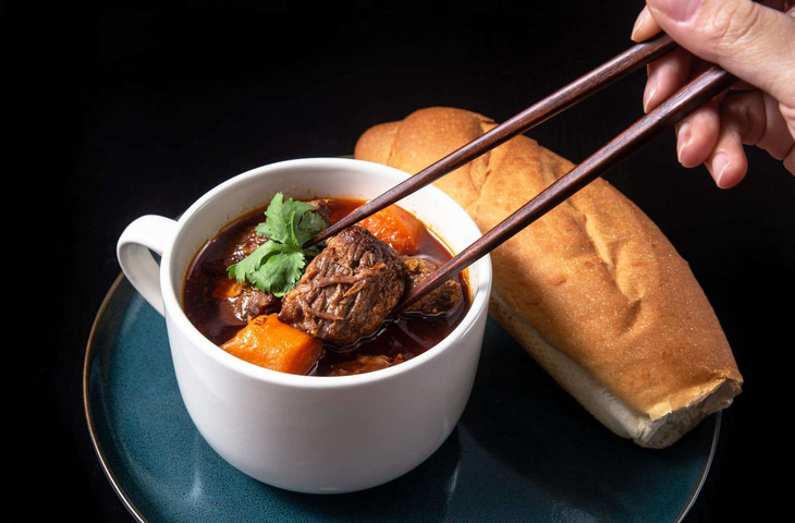 Bo kho (Vietnamese beef stew) is not only for breakfast but also for lunch and dinner. Photo: Istock