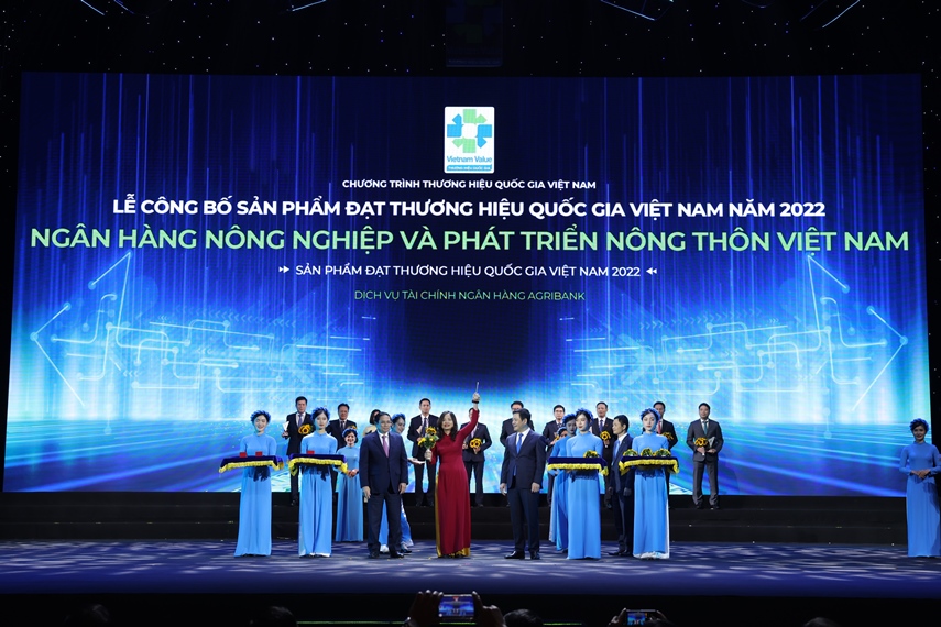 Vietnam’s Agribank wins many local prestigious prizes