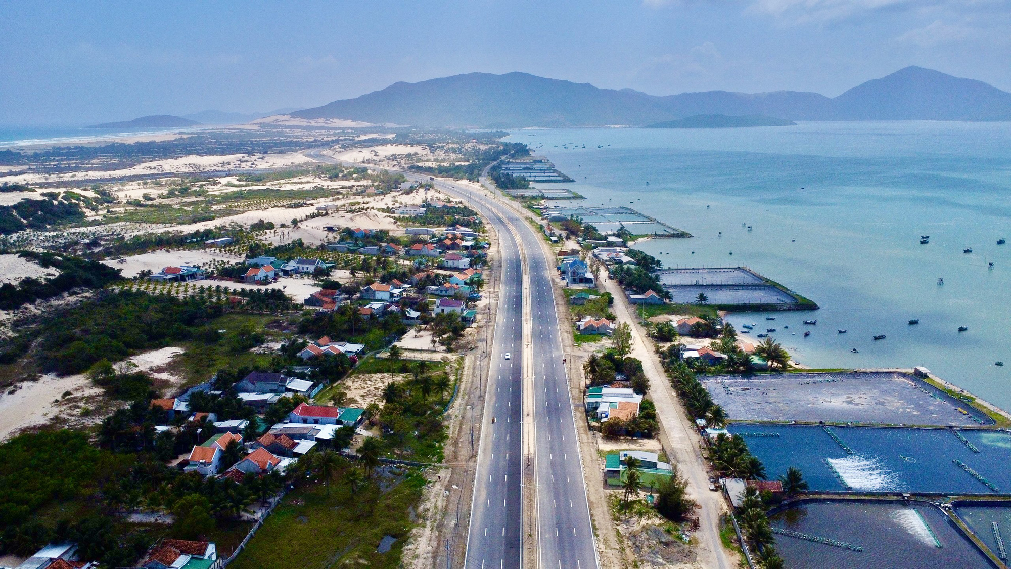 $42mn coastal route put into use to boost economic development in south-central Vietnam