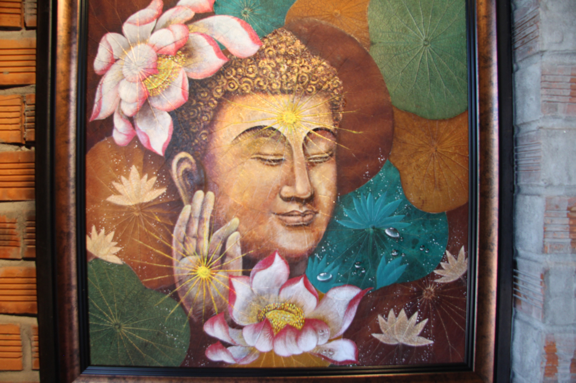 Thai’s lotus leaf artwork is meticulous and sophisticated. Photo: Chi Cong/ Tuoi Tre