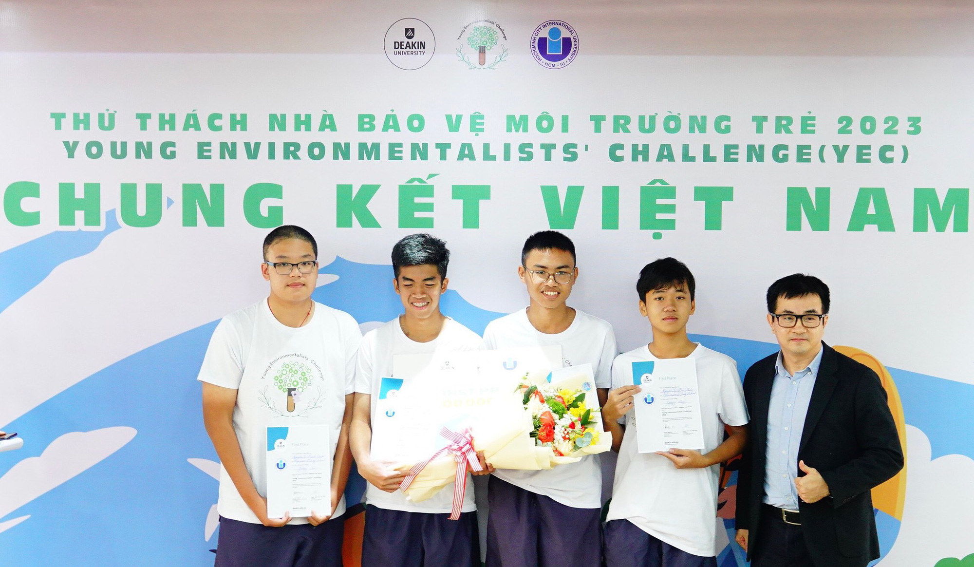 Vietnamese students win first prize at int’l environmental protection contest