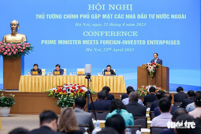 The prime minister affirms to create favorable conditions for investors to do business in an effective and sustainable manner in Vietnam. Photo: Vietnam Government Portal