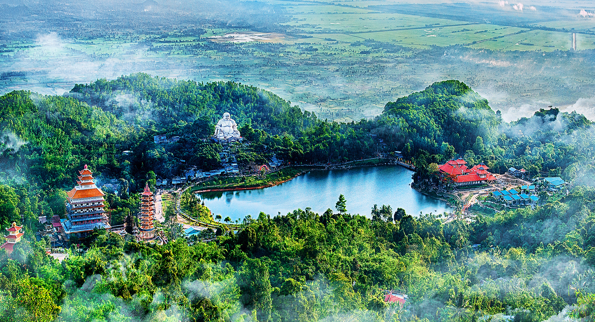 A panoramic view of Cam Mountain. Photo: An Giang Department of Culture, Sports and Tourism