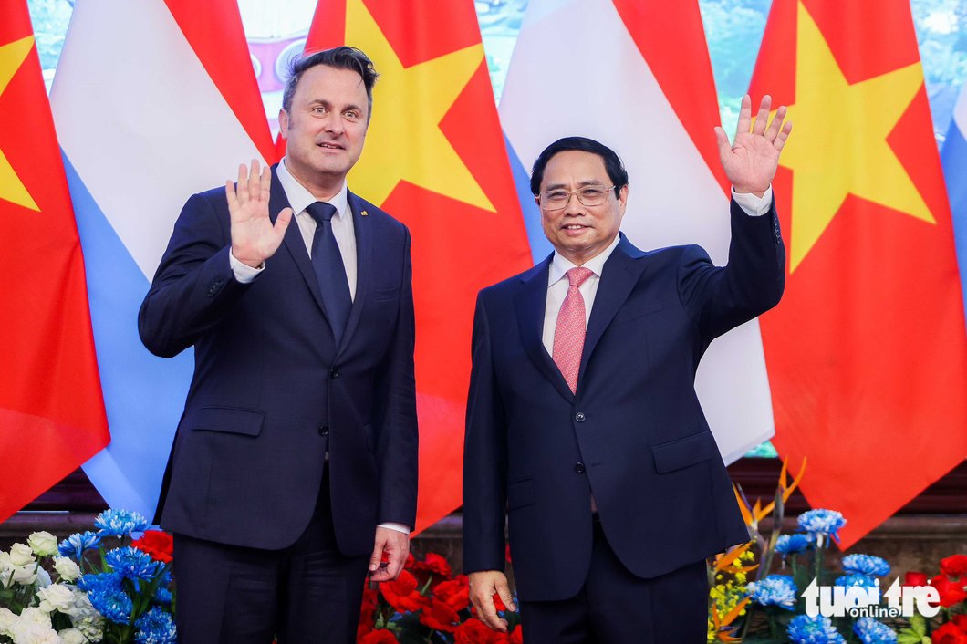 This is the second time Prime Minister Chinh has met Prime Minister of Luxembourg Bettel. They had a meeting when the top official of Vietnam visited Luxembourg in December 2022. Photo: Nguyen Khanh / Tuoi tre