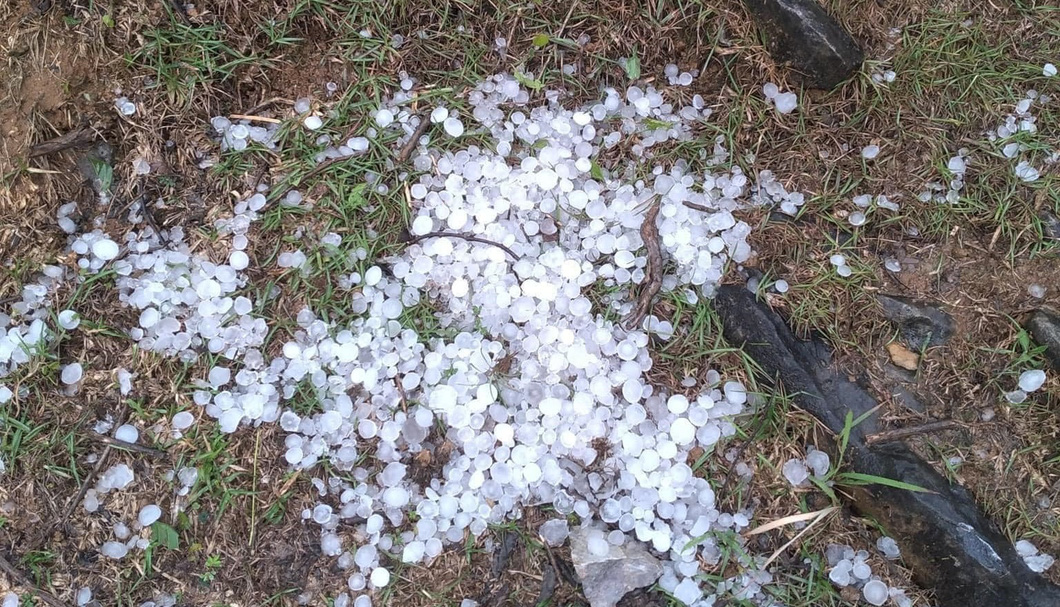 Big hailstones are pictured in Cao Bang Province, May 7, 2023. Photo: Cao Bang Hong