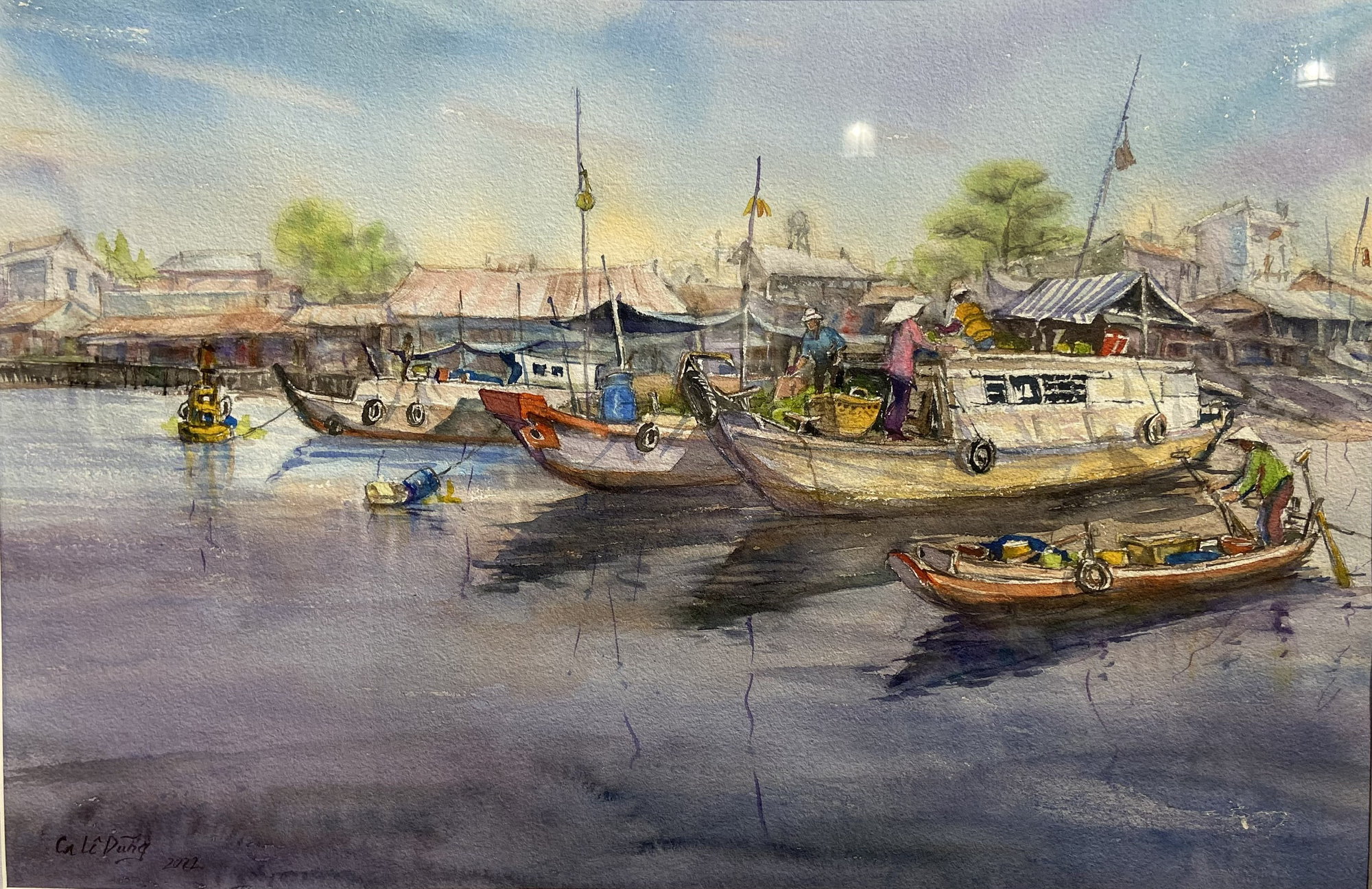 ‘Cai Rang Floating Market, Can Tho’ by artist Ca Le Dung is on display at a watercolor exhibition in Hanoi in May 2023. Photo: T. Dieu / Tuoi Tre