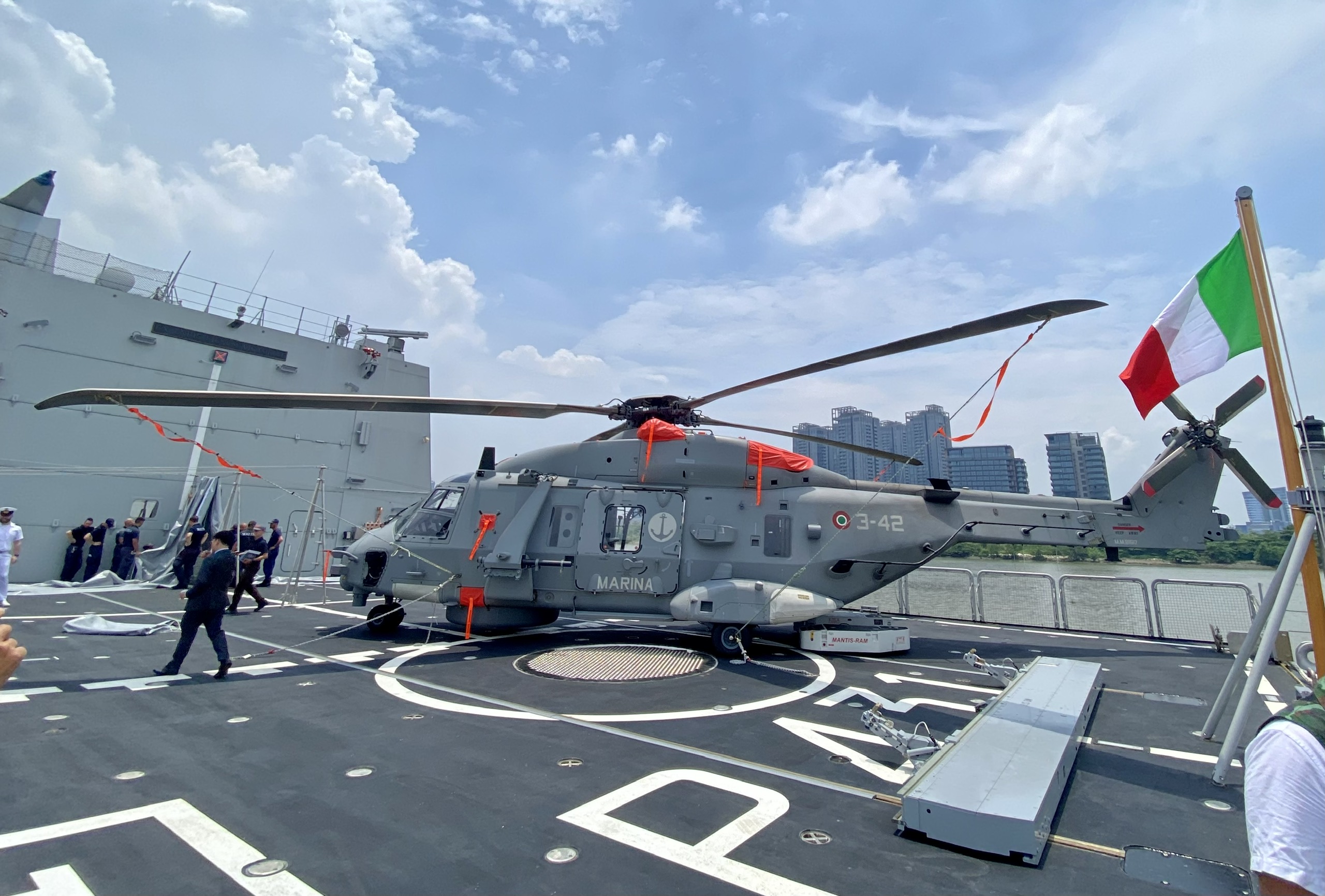 The SH90 helicopter on board the ITS Francesco Morosini. Photo: Tran Phuong / Tuoi Tre