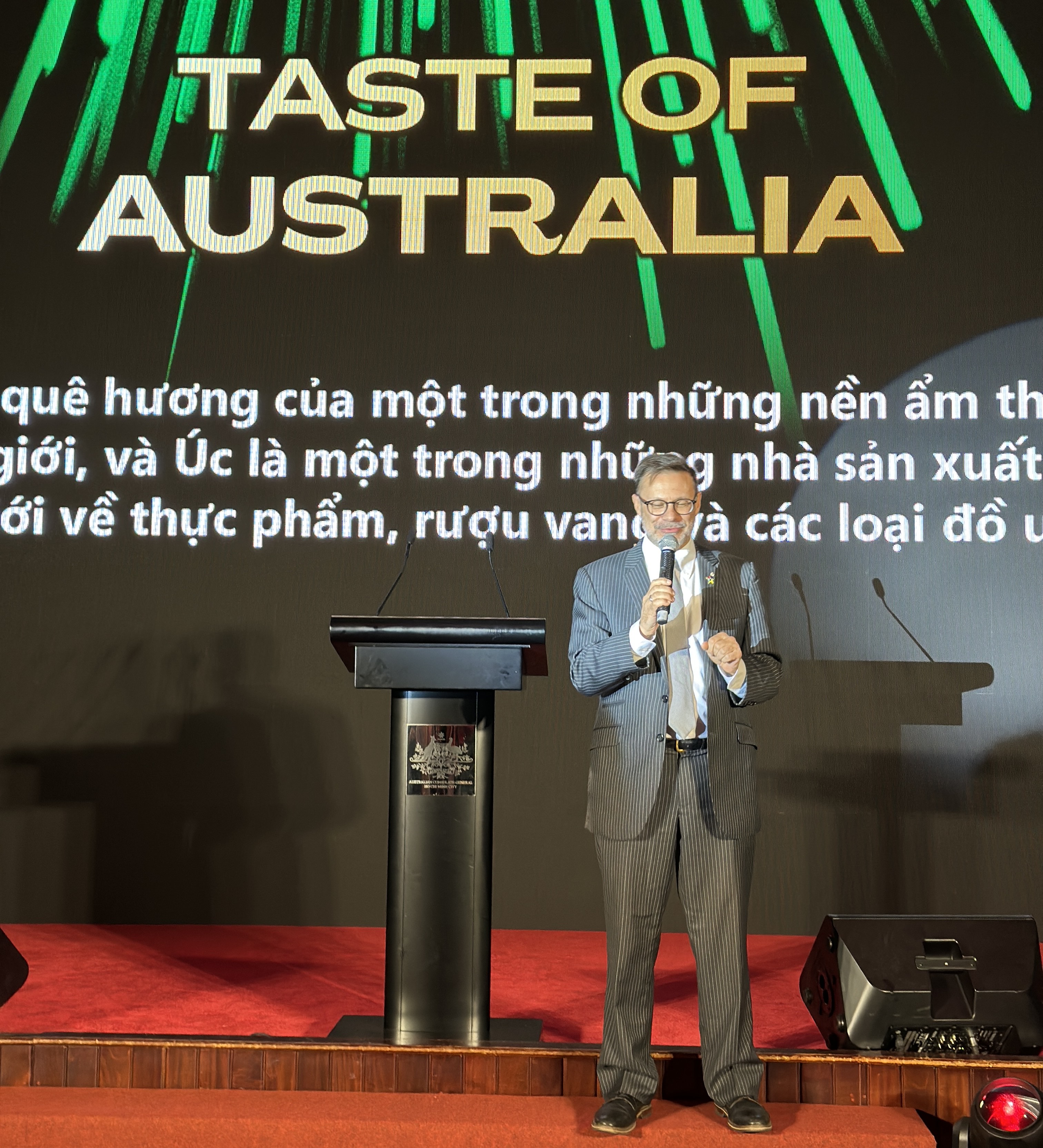 <em>Australia’s Ambassador to Vietnam Andrew Goledzinowski speaks at Taste of Australia 2023 at the Reunification Palace on May 18, 2023. Photo:</em> Tieu Bac / Tuoi Tre News