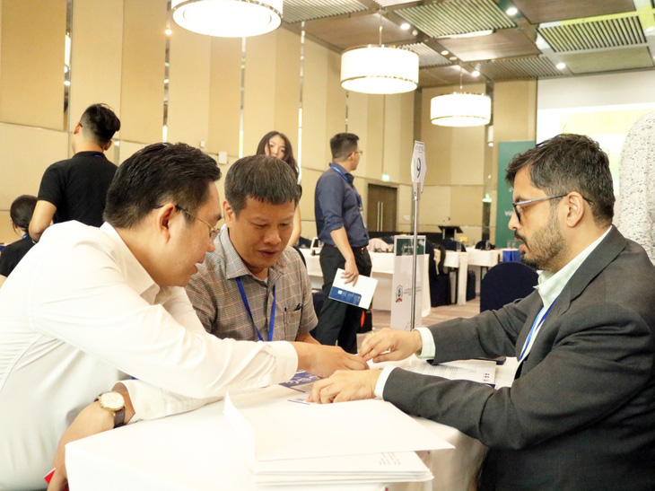 Representatives of Australian and Vietnamese universities have a discussion at the Vietnam – Australia Higher Education Partnerships 2023 in Ho Chi Minh City on May 18, 2023. Photo: Trong Nhan / Tuoi Tre