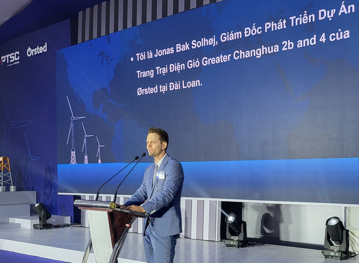 Jonas Bak Solhoj, Development Director for Greater Changhua 2b and 4, delivers a speech at the signing ceremony on May 19, 2023, Photo: Supplied