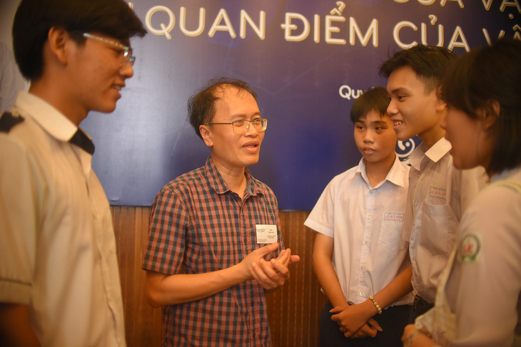 NASA astronauts to talk to Vietnamese youth next month
