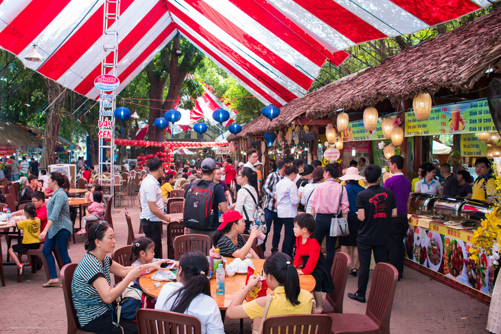 Crowds of revelers join a previous food festival. Photo: Supplied